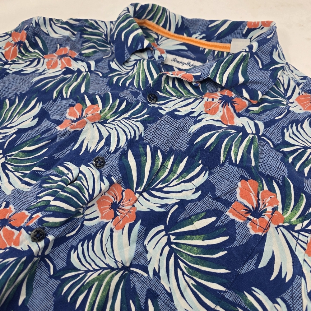 Tommy Bahama‎ Blue Floral Short Sleeve Hawaiian Camp Shirt Rayon Men's M
